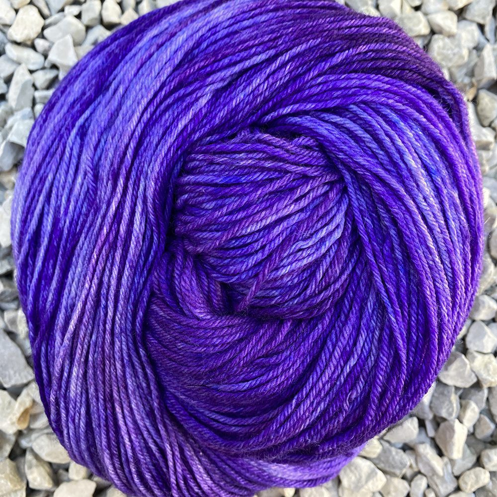 Merino Cashmere Nylon hand-dyed in Purple Party