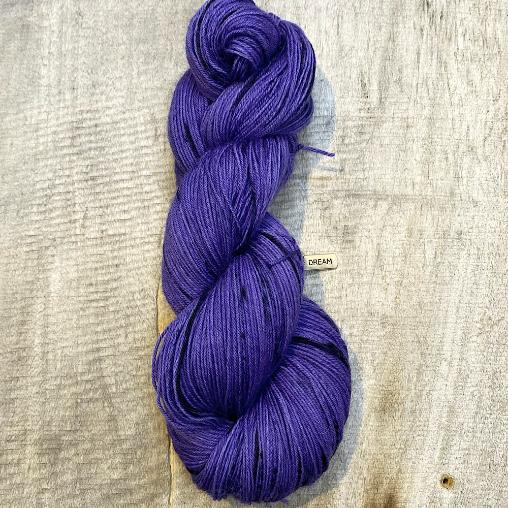100% BFL Wool 'Goth Night' - Image 2