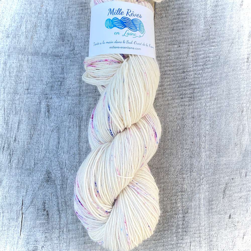 100% BFL Wool 'Little Speckles' - Image 2